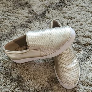 Vionic Midi Gold Slip On Sneaker Size 10